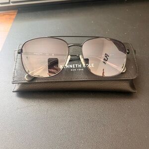Kenneth Cole Unisex Aviator Sunglasses 
2 Pairs for the price of one